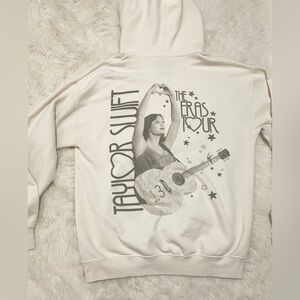 Taylor Swift Eras Tour Heart Photo Hoodie, Cream, size Large